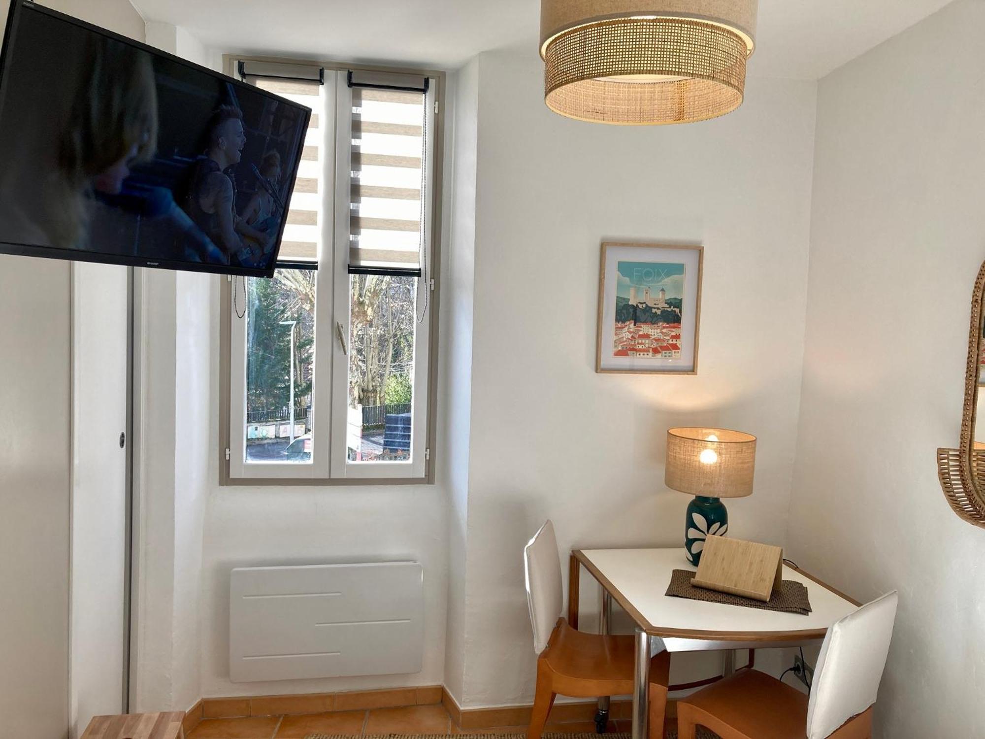 Aux 4 Logis Appart-Hotel - Studio Le Terra - Petit Dejeuner Inclus 1Ere Nuit Foix Esterno foto
